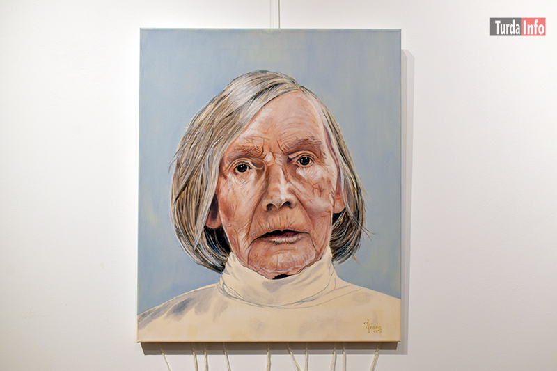 Descătușare - expoziție de portrete realizate de Cornelia Vidrașcu
