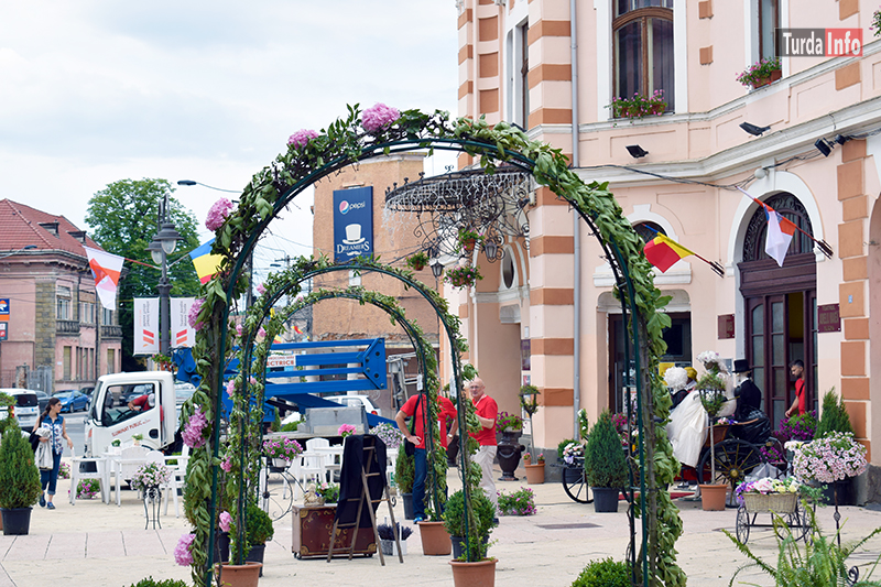 Teatrul din Turda, gătit de sărbătoare, pentru Festivalul Internațional de la Turda, 2018!