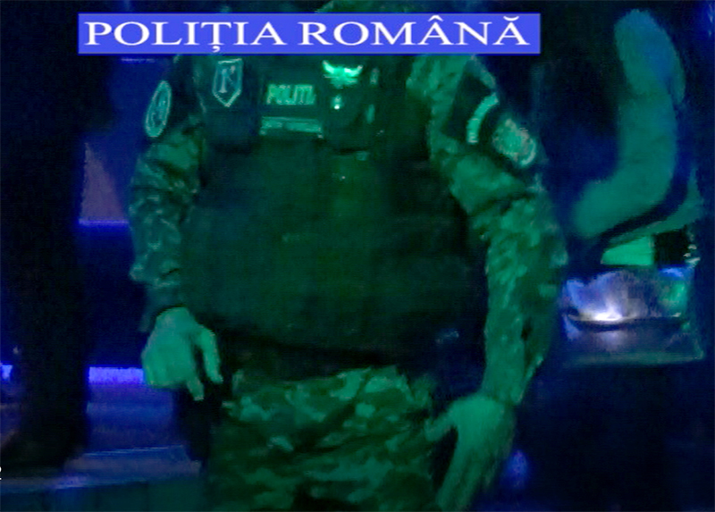 VIDEO: Ce au descoperit polițiștii la Turda,  C. Turzii și Mihai Viteazu  în urma perchezițiilor  pe linia traficului ilicit de droguri 